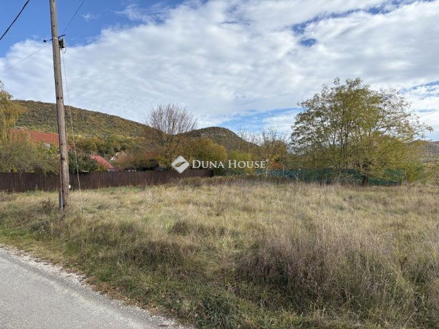 Eladó telek, Esztergomban 22 M Ft / költözzbe.hu