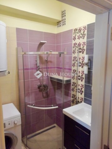 Eladó téglalakás, Budapesten, XIV. kerületben 75 M Ft, 2 szobás