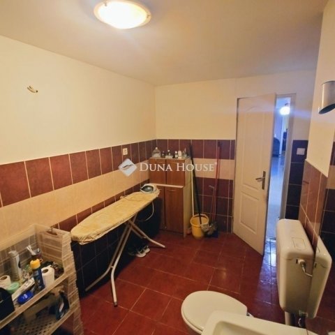 Eladó családi ház, Monoron 63 M Ft, 4 szobás