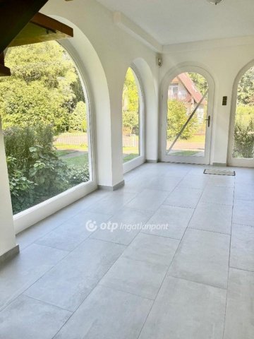 Eladó családi ház, Harkányban 94 M Ft, 5 szobás