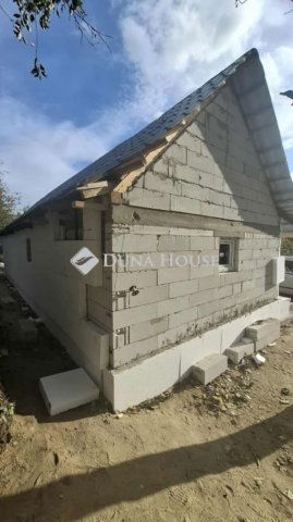 Eladó családi ház, Tóalmáson 35 M Ft, 1 szobás