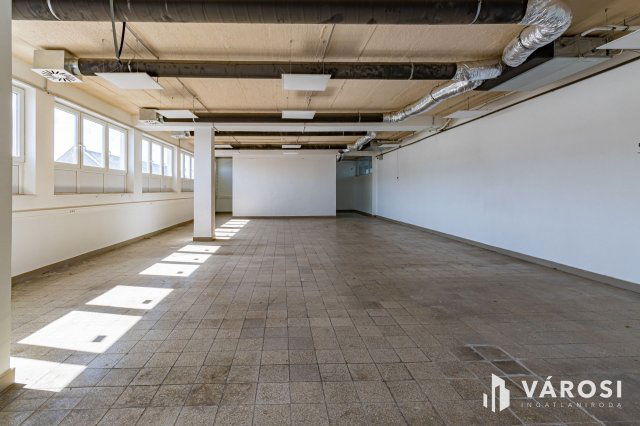 Kiadó ipari ingatlan, Budapesten, XXII. kerületben 318 E Ft / hó