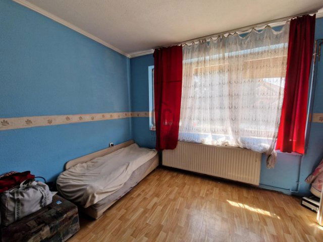 Eladó családi ház, Cegléden 29 M Ft, 2 szobás