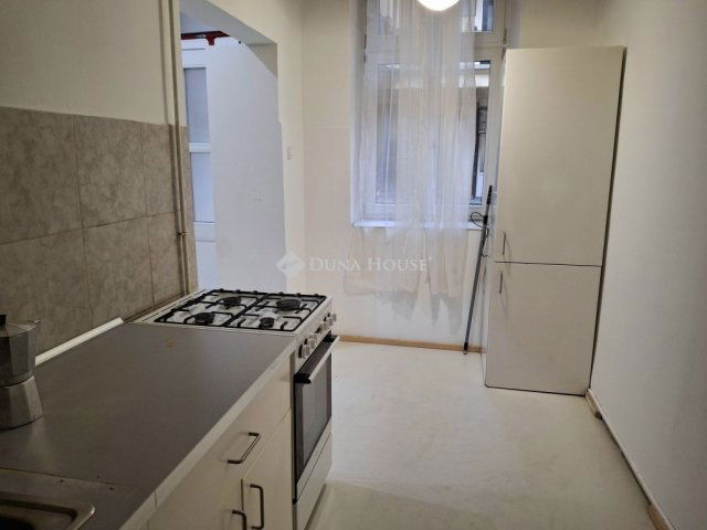 Eladó téglalakás, Budapesten, VII. kerületben 81.9 M Ft