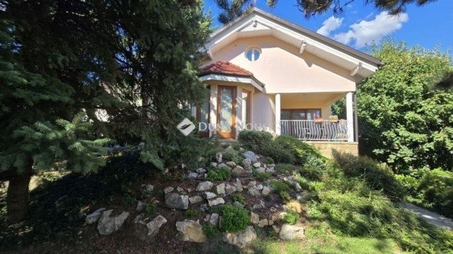 Eladó családi ház, Diósdon 175 M Ft, 4+1 szobás