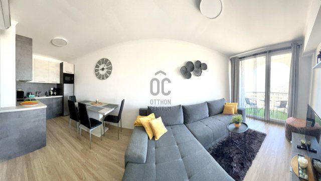 Eladó panellakás, Siófokon 82.3 M Ft, 2 szobás