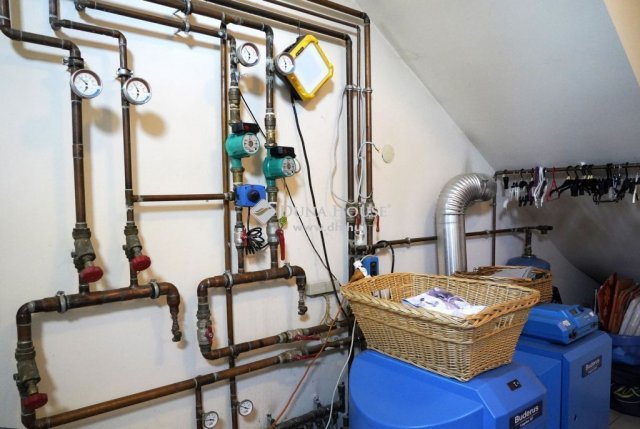 Eladó családi ház, Gyömrőn 740 M Ft, 10 szobás