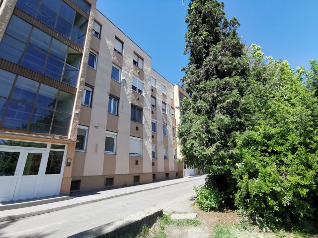 Eladó téglalakás, Kecskeméten 34.9 M Ft, 2 szobás