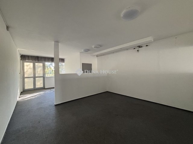Eladó ipari ingatlan, Esztergomban 770 M Ft / költözzbe.hu