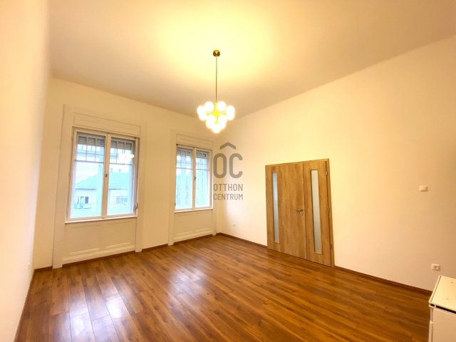 Eladó ipari ingatlan, Kecskeméten 79.9 M Ft / költözzbe.hu