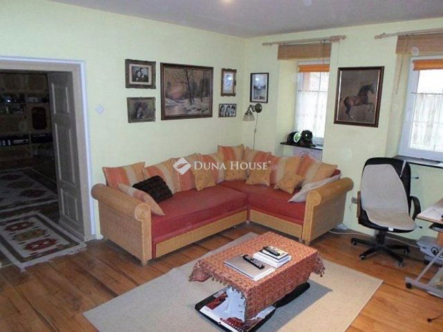 Eladó családi ház, Balatonkenesén 59.5 M Ft, 3 szobás