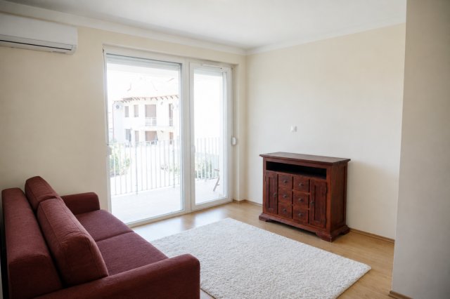 Kiadó téglalakás, albérlet, Szegeden 250 E Ft / hó, 3 szobás