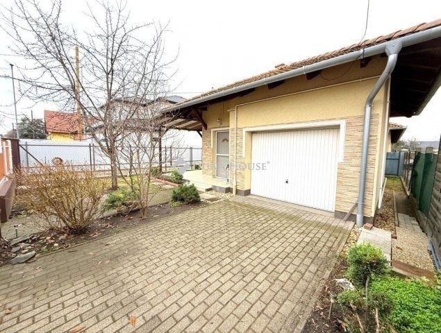 Eladó sorház, Budapesten, XVIII. kerületben 79.9 M Ft, 2 szobás