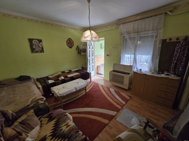 Eladó családi ház, Nagylócon 18 M Ft, 3 szobás