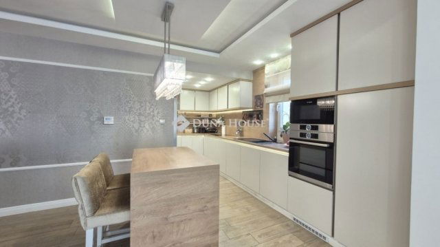 Eladó családi ház, Kecskeméten 199 M Ft, 4 szobás