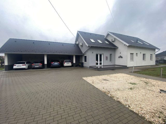 Eladó ipari ingatlan, Bugyin 139.9 M Ft, 8 szobás