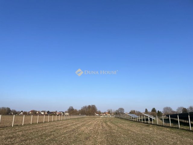 Kiadó telek, Gyöngyösfaluban 395 E Ft / hó