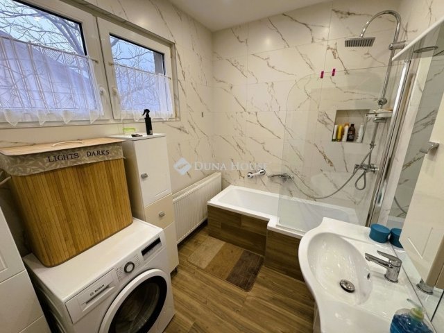 Eladó családi ház, Csolnokon 75 M Ft, 4 szobás