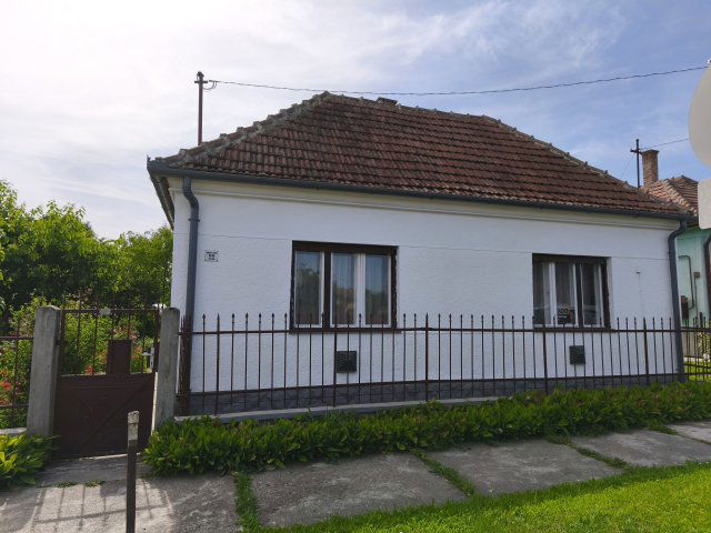 Eladó családi ház, Nagyatádon 28.9 M Ft, 3 szobás