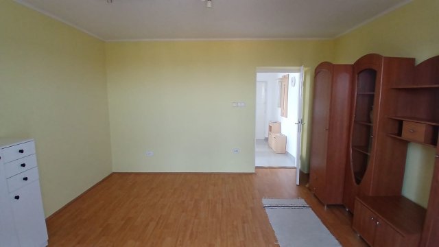 Kiadó téglalakás, albérlet, Pécsett, Magaslati úton, 1 szobás