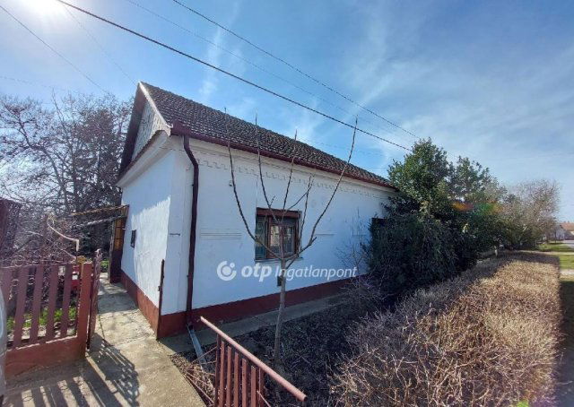 Eladó családi ház, Kabán 34.65 M Ft, 3 szobás