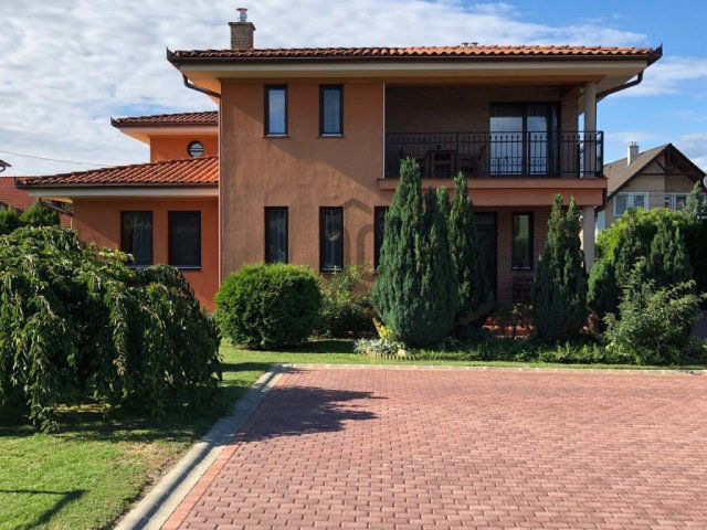 Eladó nyaraló, Zalakaroson 73 M Ft, 3 szobás