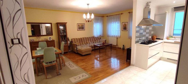 Eladó téglalakás, Sopronban 80 M Ft, 3 szobás