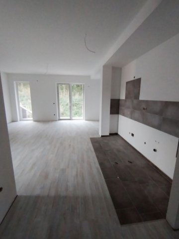 Eladó téglalakás, Mendén 89.9 M Ft, 4 szobás