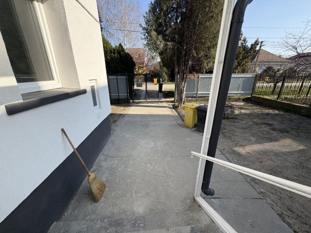 Eladó családi ház, Szegeden, Száva utcában 89 M Ft, 3 szobás