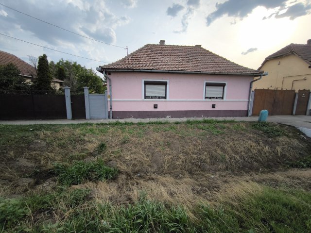 Eladó családi ház, Pocsajon 14.8 M Ft, 2 szobás