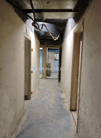 Eladó üzlethelyiség, Budapesten, VI. kerületben 75 M Ft