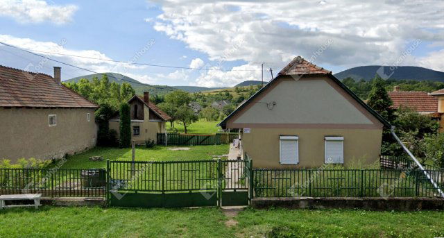 Eladó családi ház, Erdőhorvátiban 15.9 M Ft, 2 szobás