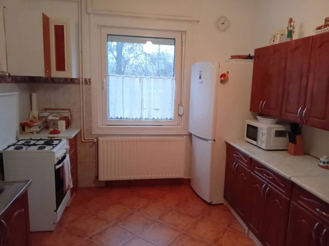 Eladó családi ház, Pilisszentkereszten 50.9 M Ft, 2 szobás