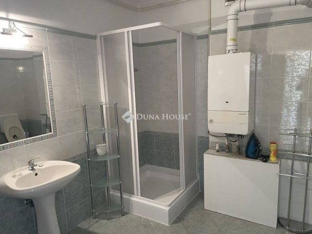 Kiadó téglalakás, albérlet, Kecskeméten, Bercsényi utcában