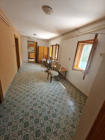 Kiadó családi ház, albérlet, Pécelen 130 E Ft / hó, 2 szobás
