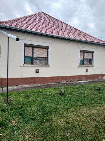 Eladó családi ház, Létavértesen 43.9 M Ft, 2+1 szobás