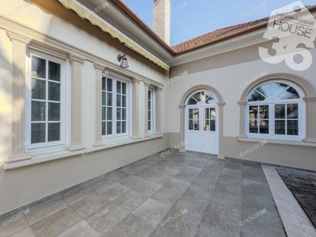 Eladó családi ház, Kecskeméten 275 M Ft, 4 szobás