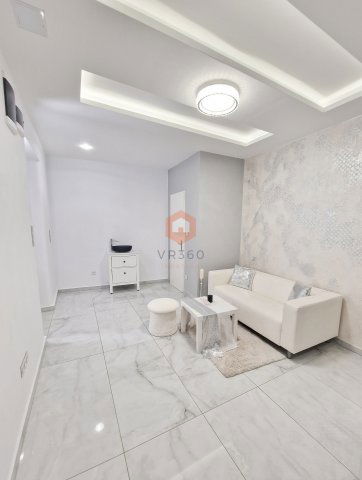 Eladó téglalakás, Pécsett 99.9 M Ft, 4 szobás