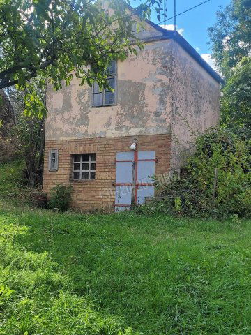 Eladó nyaraló, Mohácson 3.5 M Ft, 1 szobás