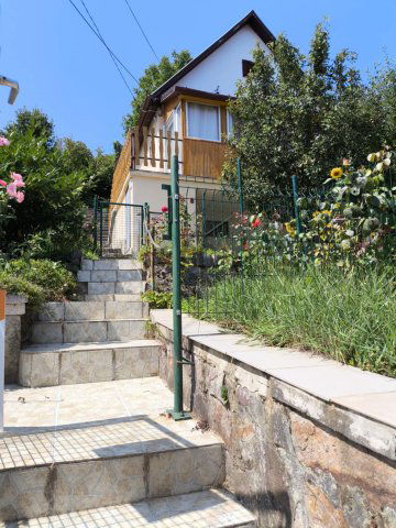 Eladó nyaraló, Orfűn 38 M Ft, 3 szobás / költözzbe.hu