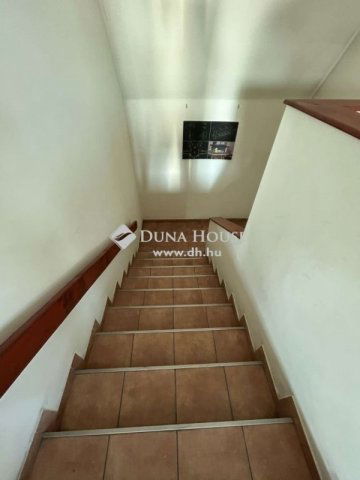 Eladó ipari ingatlan, Budapesten, XX. kerületben 179.9 M Ft