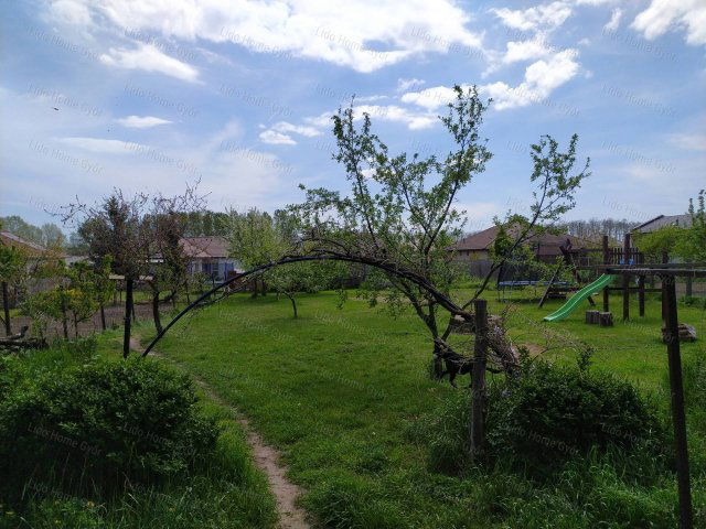 Eladó családi ház, Győrött 67.99 M Ft, 3 szobás