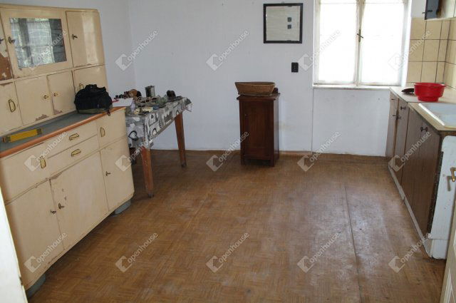 Eladó családi ház, Vasváron 24 M Ft, 3 szobás