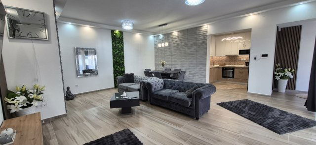 Eladó családi ház, Budapesten, XVIII. kerületben 190 M Ft