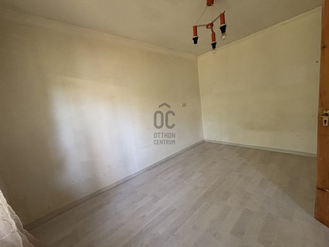 Eladó családi ház, Debrecenben 67.5 M Ft, 2 szobás