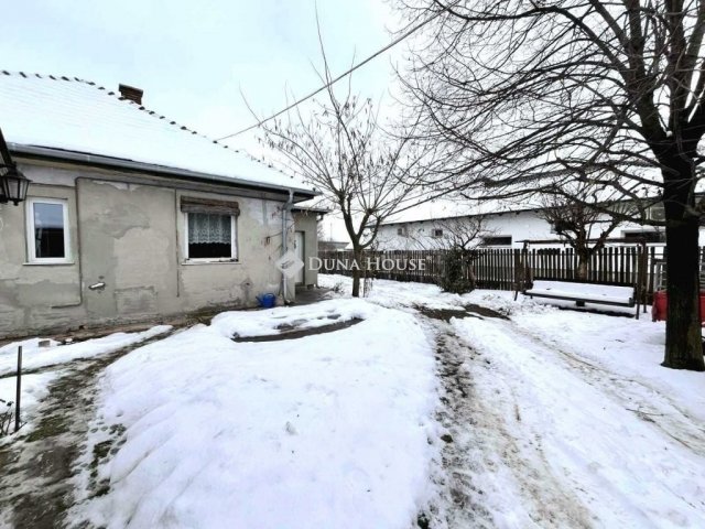 Eladó családi ház, Pilisen 63.127 M Ft, 3 szobás