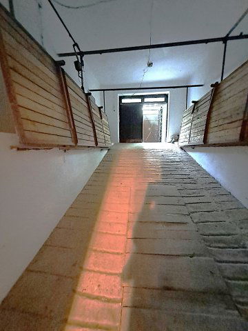 Kiadó garázs, Nyíregyházán 35 E Ft / hó / költözzbe.hu