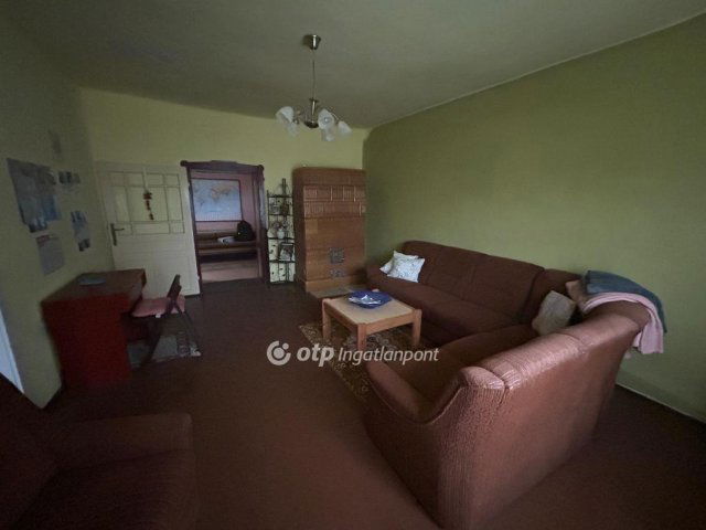 Eladó családi ház, Zsákán 10 M Ft, 2+1 szobás