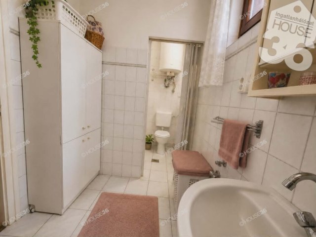 Eladó családi ház, Lajosmizsén 64.95 M Ft, 3 szobás