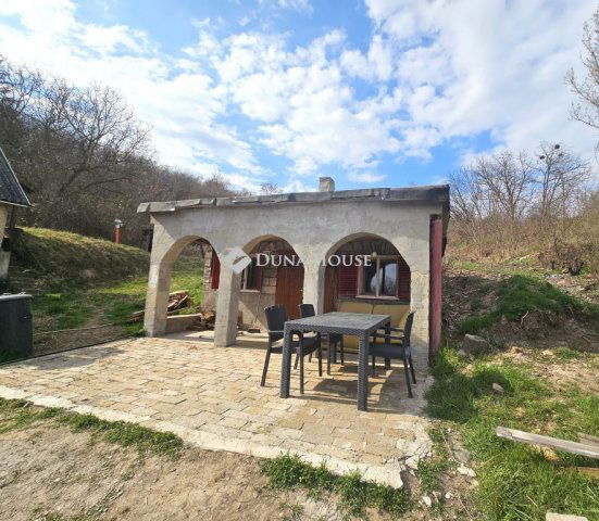 Eladó nyaraló, Tokodon, Bajnai úton 11 M Ft, 1 szobás